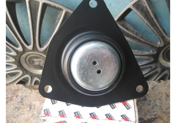 подушка, опора двигуна права Renault Espace III, Laguna, 7700414099